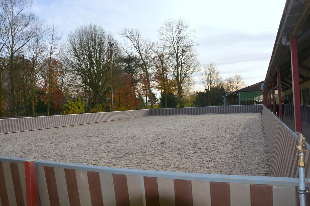 Haras Des Chartreux Hotel Estaimbourg Buitenkant foto