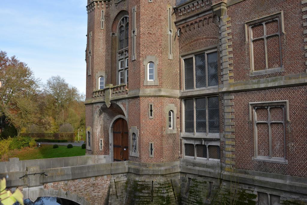 Haras Des Chartreux Hotel Estaimbourg Buitenkant foto