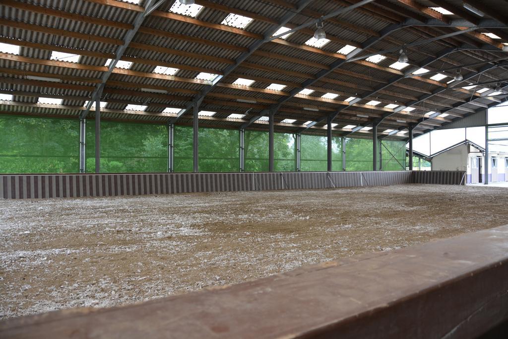 Haras Des Chartreux Hotel Estaimbourg Buitenkant foto