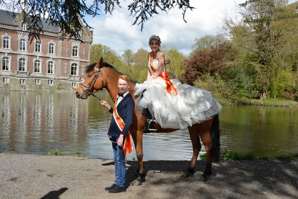 Haras Des Chartreux Hotel Estaimbourg Buitenkant foto