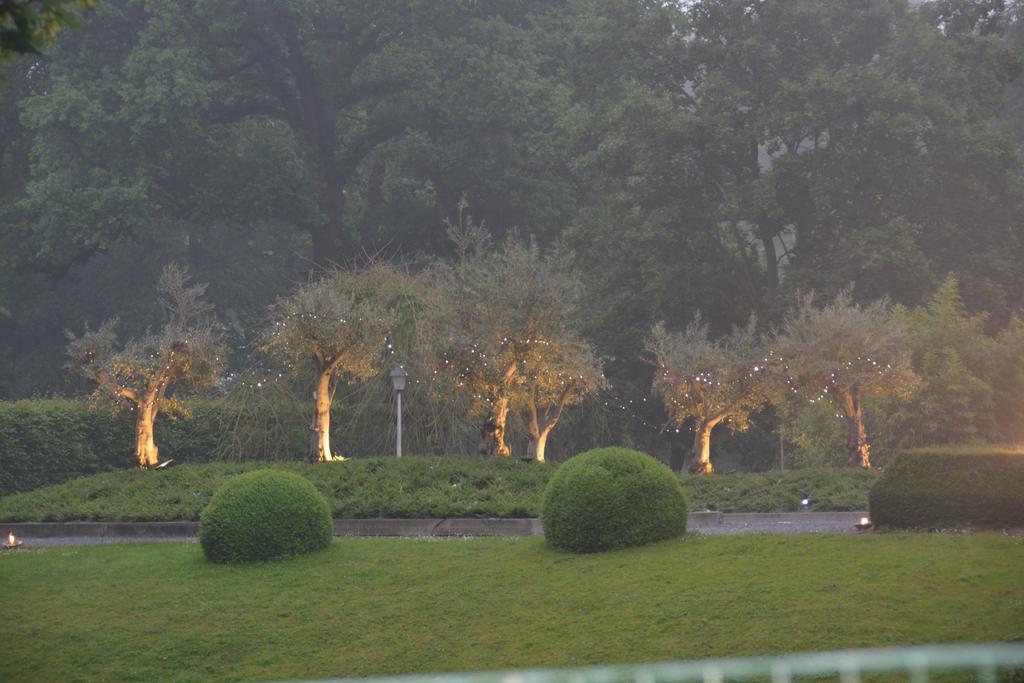 Haras Des Chartreux Hotel Estaimbourg Buitenkant foto