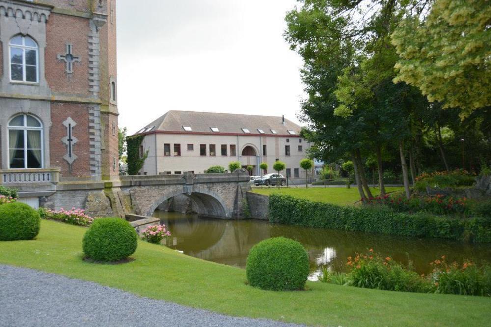 Haras Des Chartreux Hotel Estaimbourg Buitenkant foto
