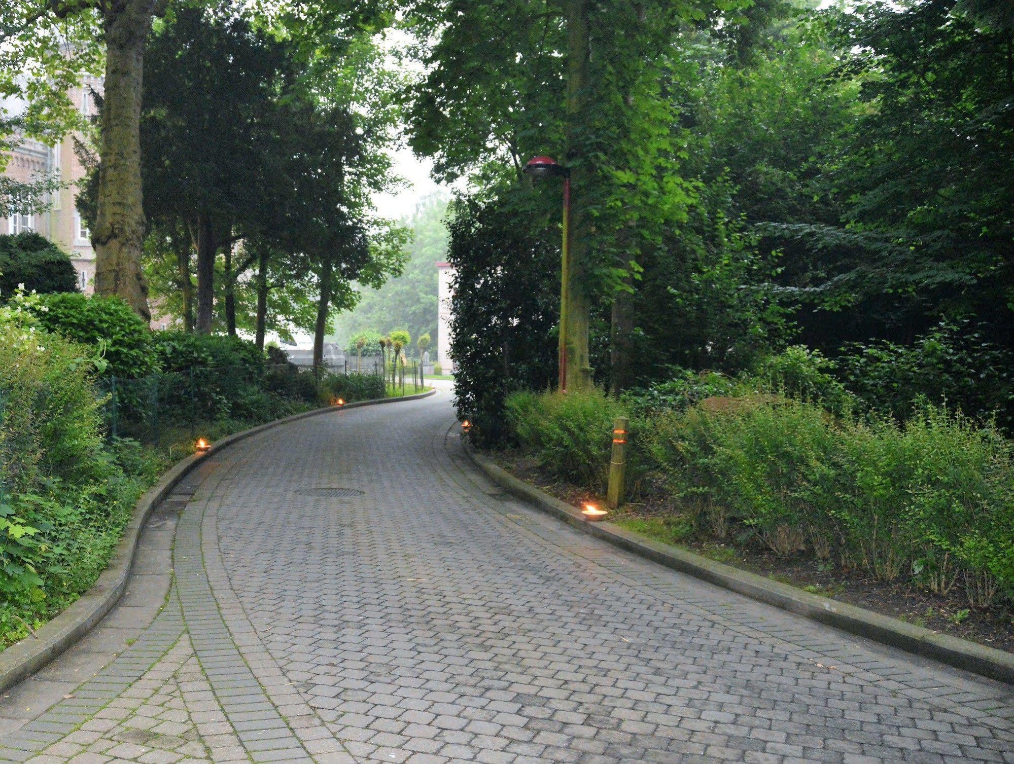 Haras Des Chartreux Hotel Estaimbourg Buitenkant foto